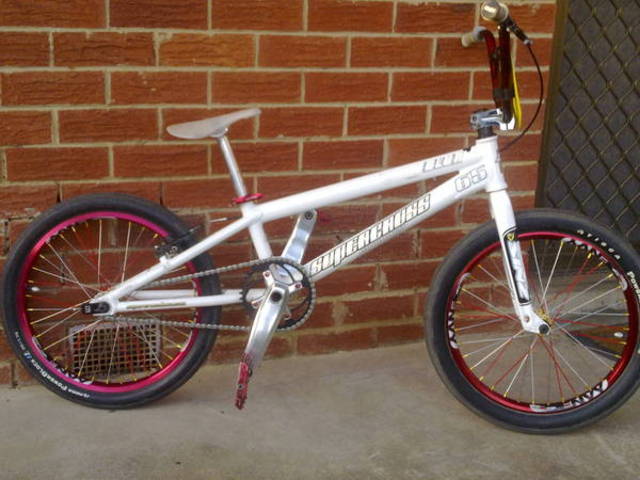 learned to ride bike without training wheels