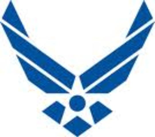 The US Air Force opens all aircraft to women