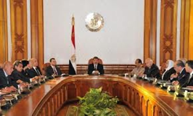 Assad sacks cabinet, hints at reform