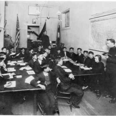 Timeline: chinese immagrant was the first asian immagrant to enter Unitied Stats The First doucemention of the 18th century