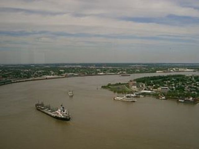 Spain closes the Mississippi River