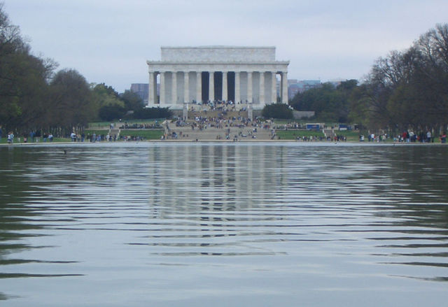 Lincoln Memorial Reflecting Pool