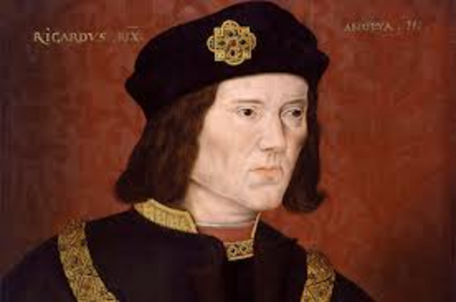 Richard III is killed in battle