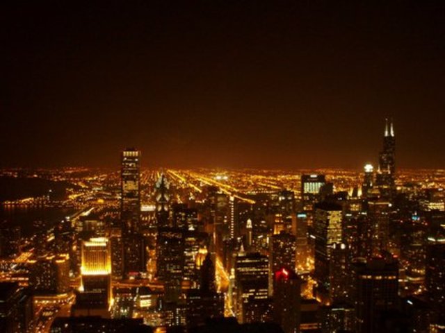 Hemingway returned to the U.S. , resuming his work as a journalist for the Toronto Star.