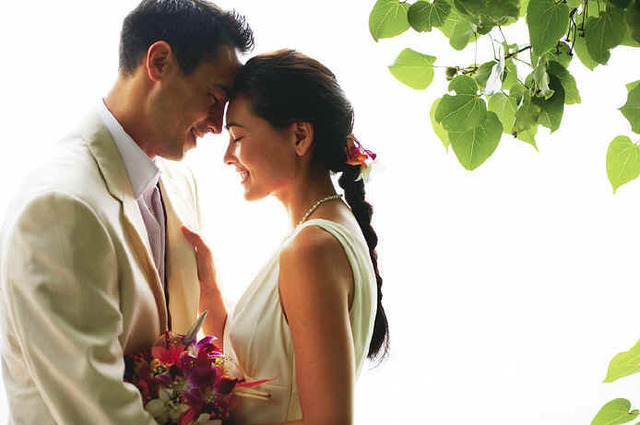 He married Elizabeth Hadley Richardson, who was 8 years older than him.