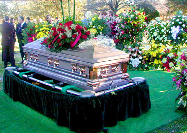 My gram died in 2005 she was the nicest person ever