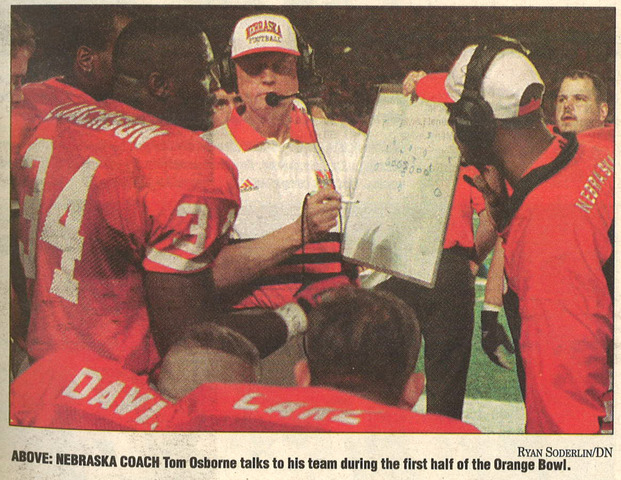 Osborne wins his third national title with a 42-17 pounding of Tennessee