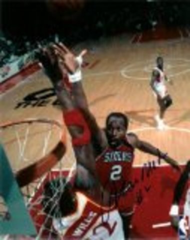 Moses Malone Signed to NBA