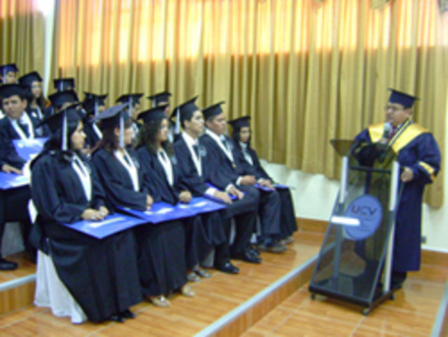 Graduacion en la UCV