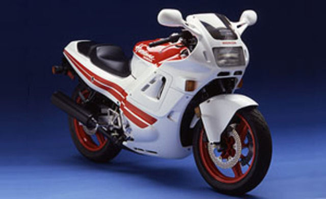 CBR®600F Hurricane®.