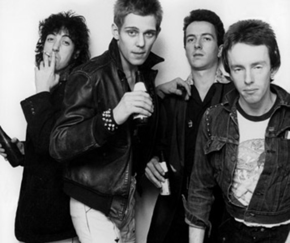 music videos are more esablished (the clash londons calling)