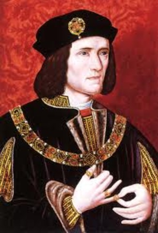 Richard III is killed in battle