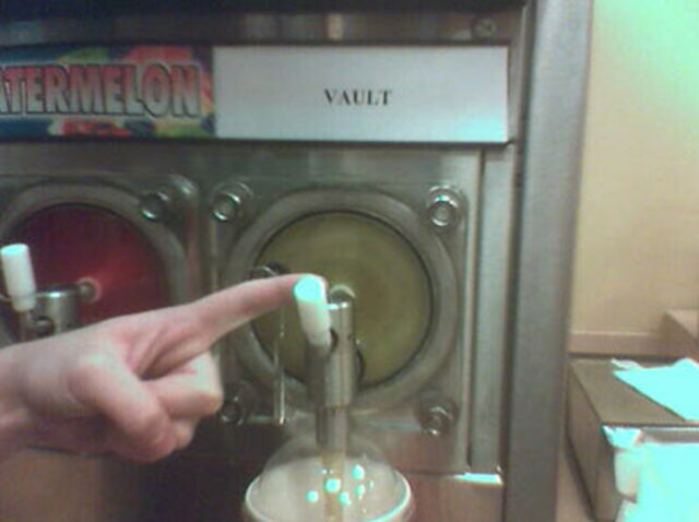 When he was seven,he steal icees.