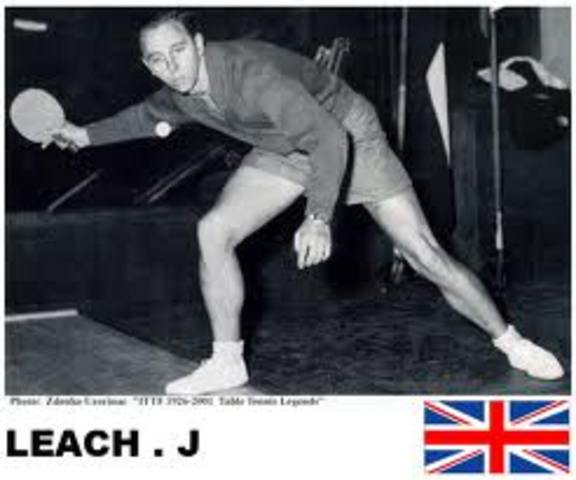 Johnny Leach wins world championship