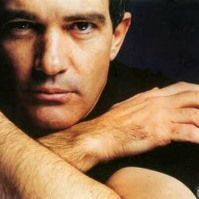 Timeline: Biografia de Antonio Banderas