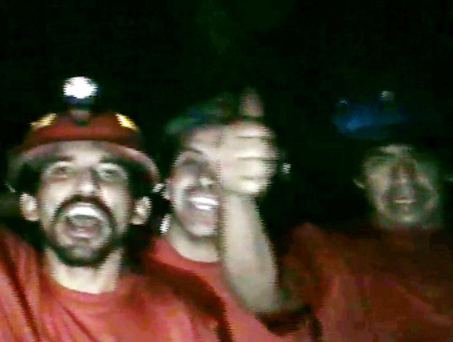 33 Chiliean miners finally rescued