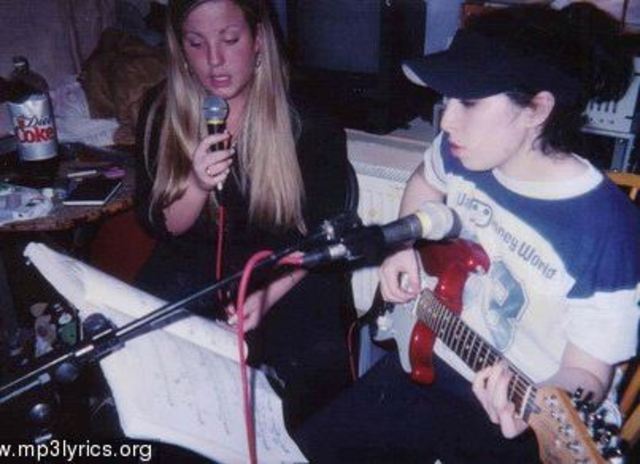 She founded a short-lived rap group called Sweet 'n' Sour with Juliette Ashby.