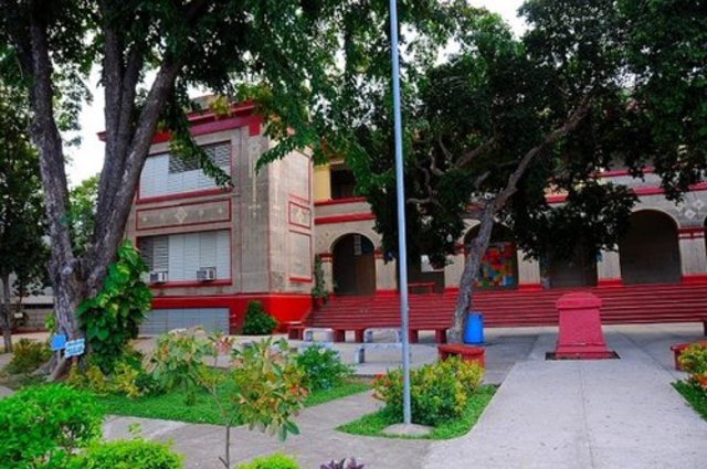 Graduation Escuela Intermedia Hemeterio Colón