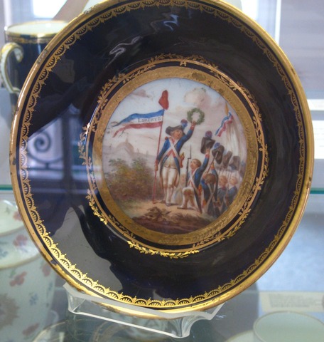 Tasse litron et soucoupe, premiere grandeur