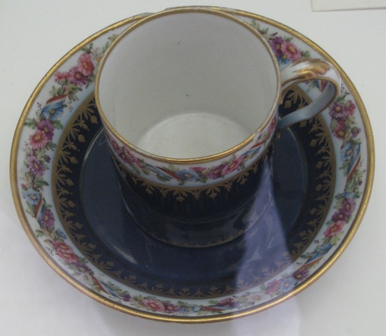 Tasse litron et soucoupe (1795-1796)