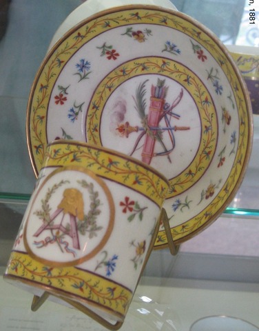 Tasse litron et soucoupe (1795-1796)
