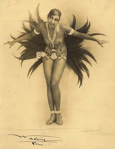 Joséphine Baker danse la charleston