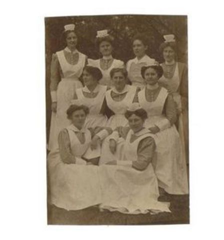 Florence Nightingale started the first school of nursing