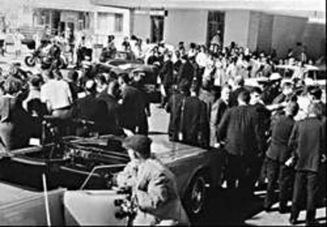 1:00 PM CST- President Kenndy Dead