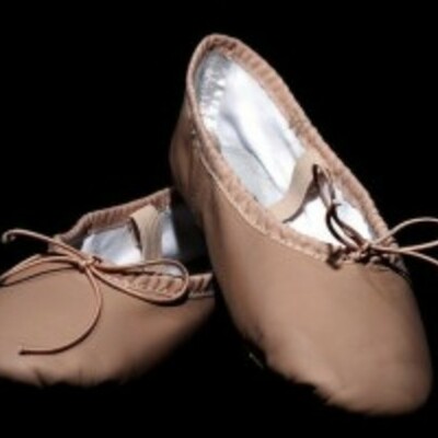 Timeline: Ballet shoes