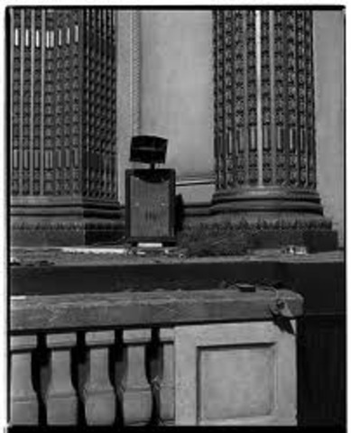 in 1937, the first loudspeaker in theatrs.!!