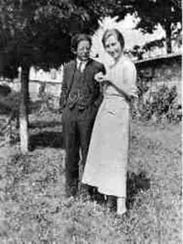 Piaget se casa con  Valentine Châtenay