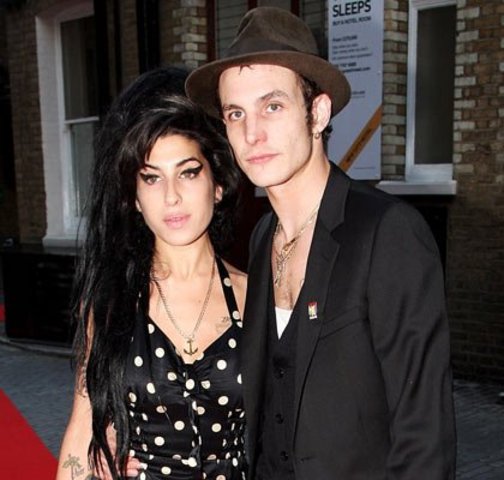 Winehouse releases her debut album, Frank. It goes platinum in the UK, and she wins an Ivor Novello award for song-writing. She also begins an on-off relationship with Blake Fielder-Civil.
