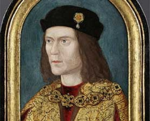 Richard III is killed in battle