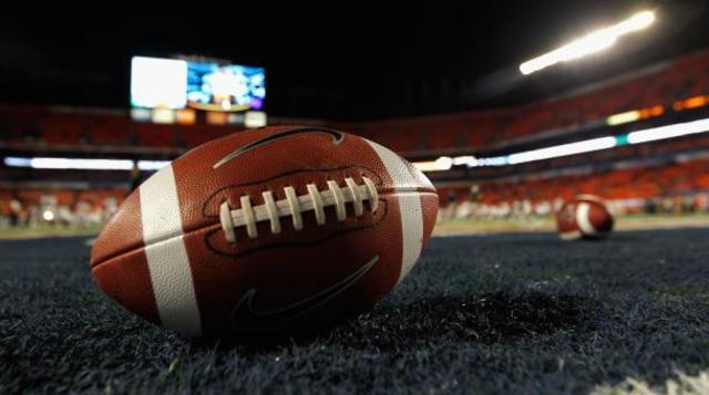 NFL Switches to Nike