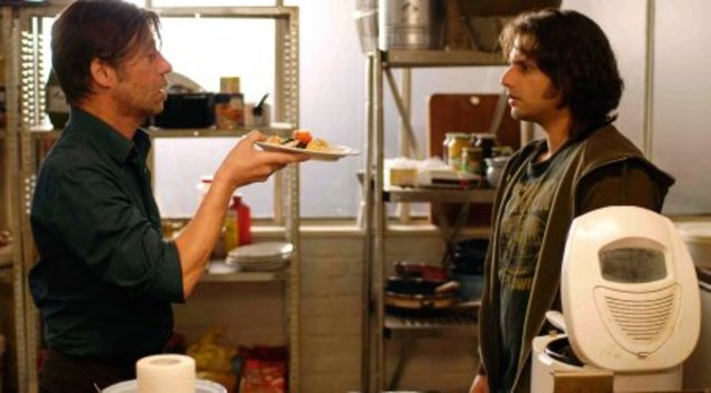 Shayn erzahle Zinos auf den Essen