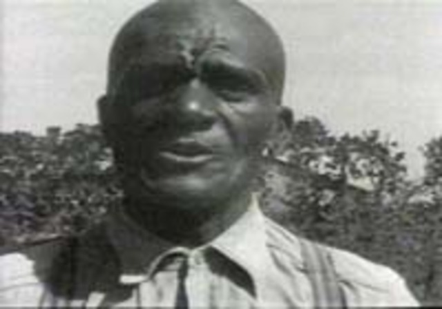 Emmett arrives in Money,Mississippi