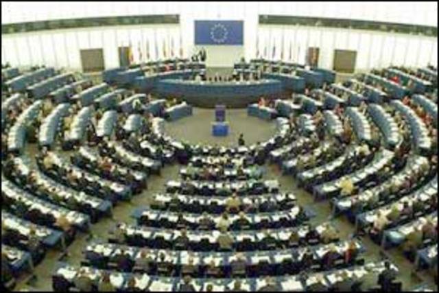 Bicameral parliament created in England