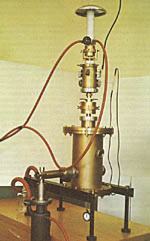 1st Electron Microscope