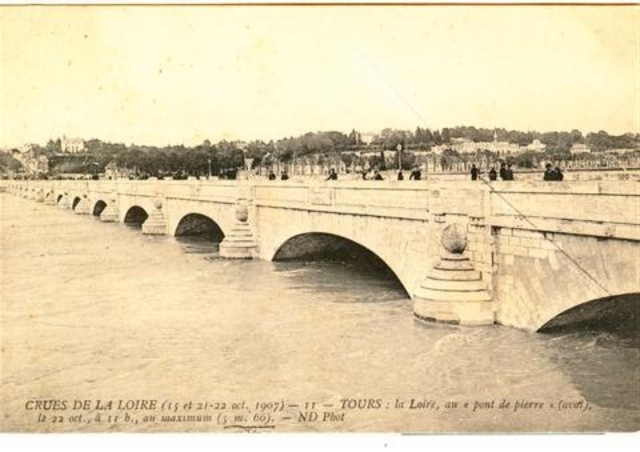 La crue du siècle à Tours