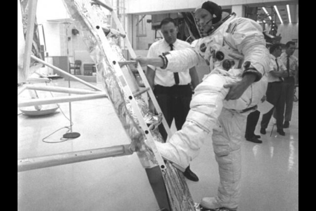 praticipated in apollo 11