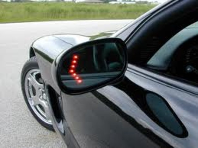 first flashing turn signals introduced.