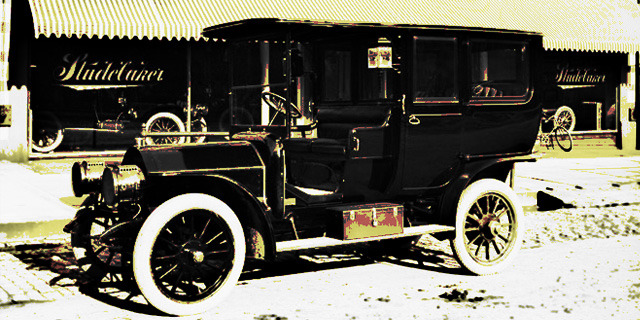 First stretch limo is built