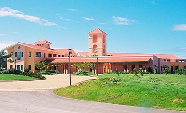 Teaching kindergarten on a bilingual school