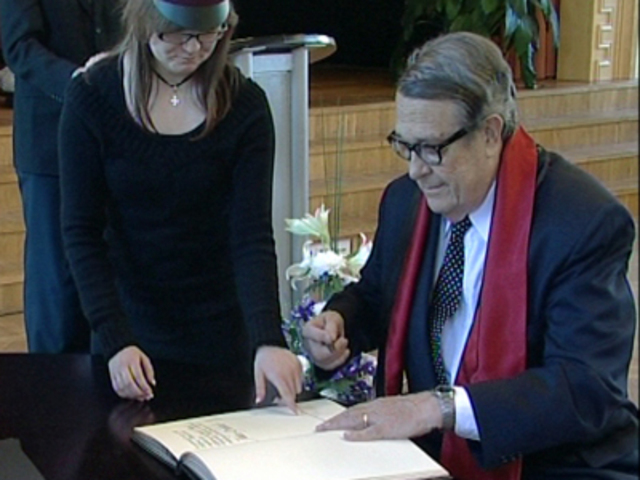 Avati Varssavi ülikool.