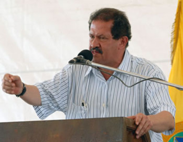 Angelino causa polémica ¿ángel o demonio del gobierno?