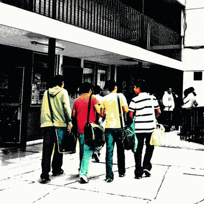 Timeline: Vida de Julio