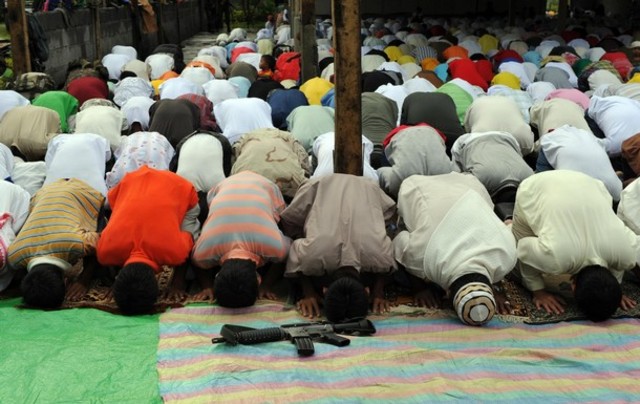Islam reaches Philippines