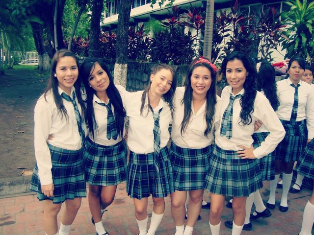 MIS MEJORES AMIGAS♥  Angie, Alondra, Citlalic y Melissa
