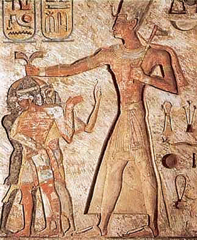 Campañas de Tutmosis II: Egipto vs Hicsos, y Hurritas.