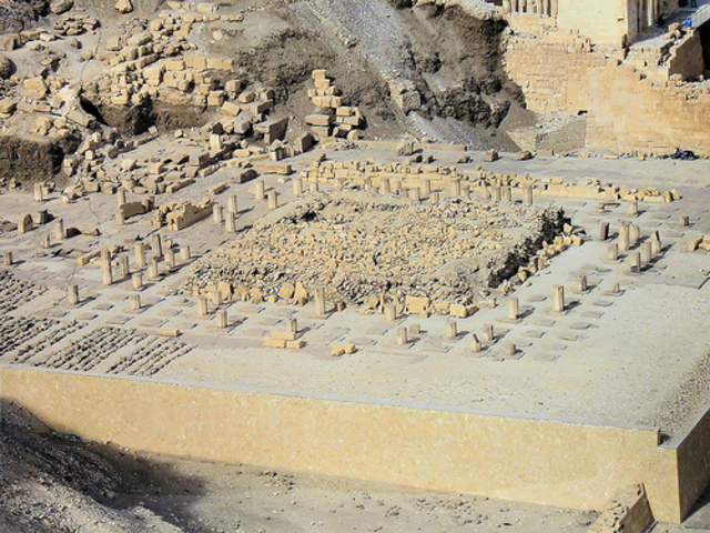 1936-1755 a. C, templo para faraón Mentuhotep II